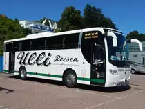 Scania OmniExpress von Ulli-Reisen aus Deutschland im Stadthafen Sassnitz am 15.07.2017