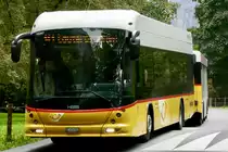 HESS Buszug nach Lauterbrunnen beim Überfahren einer Bodenschwelle am 16.9.18 bei den Trümmelbachfällen.