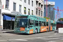 Mercedes Citaro 7052 mit der easy Jet Werbung, auf der Linie 50, verlässt die Endstation am Bahnhof SBB. Die Aufnahme stammt vom 17.09.2018.