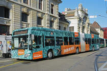 Mercedes Citaro 7052 mit der easy Jet Werbung, auf der Linie 50, wartet an der Endstation am Bahnhof SBB. Die Aufnahme stammt vom 20.09.2018.