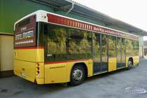 Der Buszug Anhänger für den HESS der Region Laupen am 20.9.18 vor der Garage in Laupen parkiert.