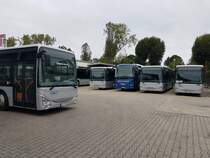 Demnächst auf Karlsruhes Straßen für die VBK: Weitere Iveco Crossway LE von hagro Transbus: KA-HT 601, 602, 603 im Hintergrund zu sehen. Im Vordergrund der 624, der vor einem Jahr in Betrieb genommen wurde.