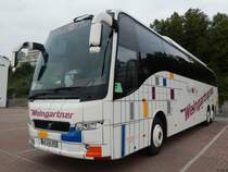 Volvo 9700 von Weingartner aus Deutschland im Stadthafen Sassnitz am 28.09.2014