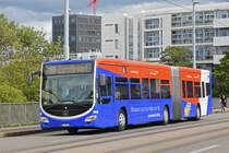 Mercedes Citaro 7053 mit der Werbung für die Cornercard und British Airways, auf der Linie 50, fährt Richtung Haltestelle Brausebad. Die Aufnahme stammt vom 23.09.2018.