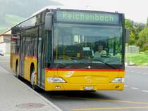 Postauto - Mercedes Citaro  BE 489410 bei der Haltestelle vor dem Bahnhof Frutigen am 11.09.2008
