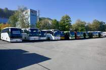 Diverse Fabrikneue Setra, Tourismo und C2 am 13.10.18 bei Evobus in Kloten abgestellt.