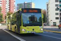 Mercedes-Benz O 530 III (Citaro 2. Generation) von Ledermair SZ-663ZX ist als Linie 501 wegen der Sperre des Rennweges anläßlich Rad-WM über die Reichenauer Straße umgeleitet. Aufgenommen 26.9.2018.