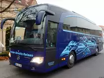 Mercedes Travego von Becker-Strelitz Reisen aus Deutschland in Sassnitz am 16.11.2014