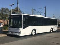 Hier ist der VS LU 2222 von Luschin Reisen auf der SEV Linie S5 nach Pforzheim unterwegs. Gesichtet am 21.10.2018 am Bahnhof Wilferdingen/Singen.