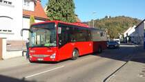 Hier ist der KA SB 415 der Südwestbus auf der Schulbuslinie 188 nach Büchenau unterwegs. Gesichtet am 04.10.2018 am Bahnhof Ost in Untergrombach.