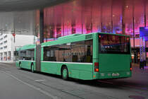 MAN Bus 752 im Einsatz als Tramersatz auf der Linie 6, bedient die Endhaltestelle am Messeplatz. Die Busse ersetzen das Tram, weil die Geleise beim badischen Bahnhof ersetzt werden und die Haltestelle behindertengerecht umgebaut werden. Die Aufnahme stammt vom 19.10.2018.