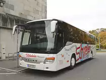 Setra S 415 UL von Schielein Reisen aus Nürnberg in Nürnberg vor dem Doku-Zentrum am 03. November 2018.