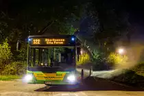 Am Abend des 27.9.2017 steht Wagen 664 der STOAG, welcher zum Zeitpunkt der Aufnahme an die Firma Mesenhohl aus Essen verliehenn war in der ehemaligen Straßenbahnwendeschleife Friesenstraße in Mülheim an der Ruhr.