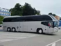 Neoplan Cityliner von Fahrschule & Busbetrieb Krauß aus Deutschland im Stadthafen Sassnitz am 22.07.2017