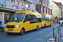 Zwei BRH ViaBus/Stadtwerke Bad Vilbel (VilBus) Mercedes Benz Sprinter Kleinbus am 17.11.18 in Bad Vilbel 