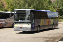 Entlang der stillgelegten Bahnstrecke Sarreguemines - Bitche - Niederbronn les Bains verkehren Busse der SNCF. SNCF TER Alsace bedient den Abschnitt zwischen Bitche und Niederbronn les Bains. Ein Mercedes Benz Intouro wartet vor dem Bahnhof in Bitche auf neue Aufgaben. 25.08.2018