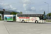 Van Hool T915 Acron ,, Dreamy'', Bus von Kirschläger-Reisen aus Österreich. Abgestellt hier in Warnemünde im September '17.