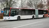 Das Neueste vom Neuen besitzt nun auch die Stadtwerke Krefeld. Dieser MB O530G C2 Hybrid der neusten Generation mit der Wagennummer 5675, konnte an der Haltestelle Edelstahlwerk Tor 3 aufgenommen werden. | Dezember 2018