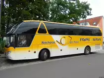 Neoplan Starliner (mit neuer Neoplan Starliner Front) von Trans-Servis aus Polen (ex Postauto Schweiz) in Binz am 22.08.2017