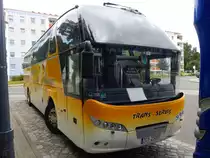 Neoplan Starliner (mit neuer Neoplan Starliner Front) von Trans-Servis aus Polen (ex Postauto Schweiz) in Binz am 22.08.2017