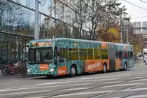 Mercedes Citaro 5052 mit der easy Jet Werbung, auf der Linie 50, fährt zur Endstation am Bahnhof SBB. Die Aufnahme stammt vom 05.12.2018.