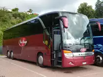 Setra 416 HDH von Car Rouge aus der Schweiz im Stadthafen Sassnitz am 23.08.2017