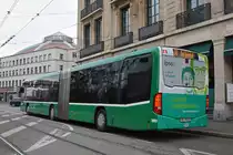 Mercedes Citaro 7003, auf der Linie 30, fährt zur Haltestelle Steinenschanze. Die Aufnahme stammt vom 05.12.2018.