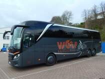 Setra 516 HDH von Wolf aus Deutschland im Stadthafen Sassnitz am 26.04.2015