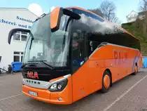 Setra 515 HD von Palm aus Deutschland im Stadthafen Sassnitz am 01.05.2015