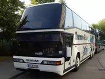 Neoplan Spaceliner von Pakull-Thormann Reisen aus Deutschland in Neubrandenburg am 25.08.2017