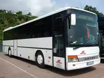 Setra 315 UL der Anklamer Verkehrsgesellschaft im Stadthafen Sassnitz am 26.08.2017