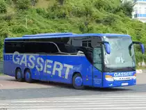 Setra 416 GT-HD von Gassert Reisen aus Deutschland im Stadthafen Sassnitz am 27.08.2017