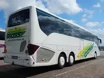 Setra 517 HD von Gross aus Deutschland im Stadthafen Sassnitz am 27.08.2017