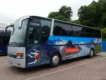 Setra 312 HD von Omniko Reisen aus Deutschland (ex Ruffiner/Schweiz) im Stadthafen Sassnitz am 21.06.2015