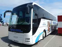 MAN Lion's Coach von Kohl aus Deutschland im Stadthafen Sassnitz am 25.06.2015