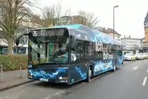 ICB Solaris Urbino 12 Electric Wagen 233 am 08.02.19 auf der Linie 75 in Frankfurt am Main 