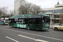 ICB Solaris Urbino 12 Electric Wagen 231 am 08.02.19 auf der Linie 75 in Frankfurt am Main