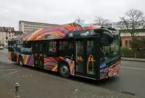 ICB Solaris Urbino 12 Electric Wagen 235 am 08.02.19 auf der Linie 75 in Frankfurt am Main