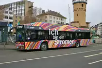 ICB Solaris Urbino 12 Electric Wagen 235 am 08.02.19 auf der Linie 75 in Frankfurt am Main