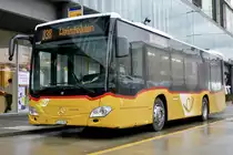 MB C2 K PostAuto Regie Ostschweiz steht am 9.2.19 beim Bhf Frauenfeld bereit.