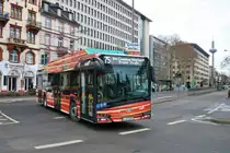 ICB Solaris Urbino 12 Electric Wagen 232 am 08.02.19 auf der Linie 75 in Frankfurt am Main