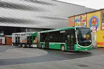 Mercedes Citaro 7032 wirbt an der letzten MUBA für neue Chauffeure für die Basler Verkehrs Betriebe. Die Aufnahme stammt vom 09.02.2019.