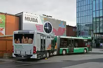 Mercedes Citaro 7032 wirbt an der letzten MUBA für neue Chauffeure für die Basler Verkehrs Betriebe. Die Aufnahme stammt vom 09.02.2019.