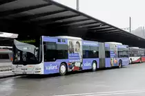 MAN Lions City 168 der RVBW mit der Werbung für die Bank Valiant, auf der Linie 2, bedient die Haltestelle beim Bahnhof Baden. Die Aufnahme stammt vom 02.02.2019.