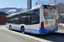 Heckansicht des MB C2 K 74 vom Rheintal Bus am 16.2.19 auf dem Bahnhofplatz Sargans.