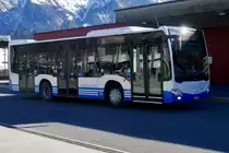 Rheintal Bus MB C2 K 74 am 16.2.19 bei der Abfahrt am Bahnhof Sargans.