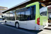 Das Heck des MB C2 K hybrid 212 der Busland AG am 17.2.19 beim Bahnhof Burgdorf.