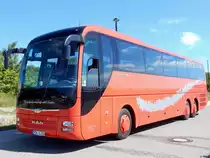 MAN Lion's Coach von Transportgesellschaft Lewitz aus Deutschland im Stadthafen Sassnitz am 11.07.2015
