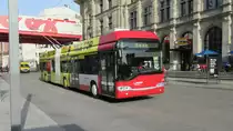 Stadtbus Nr. 179 (Solaris Trollino 18, 2005/2006) am 20.02.2019 beim Hauptbahnhof Winterthur. Der verklebte 179-er ist bereits mit dem überarbeiteten Erscheinungsbild im Einsatz.