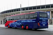 Setra S 419 GT-HD, 'Becker -Strelitz -Reisen'. Zur Grünen Woche in Berlin, hier am Olympiastadion /Südtor, bei leichtem Schneefall im Januar 2019. (Grüne Woche)